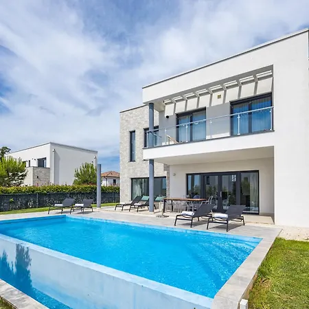 Vila Kalu 1 Krnica