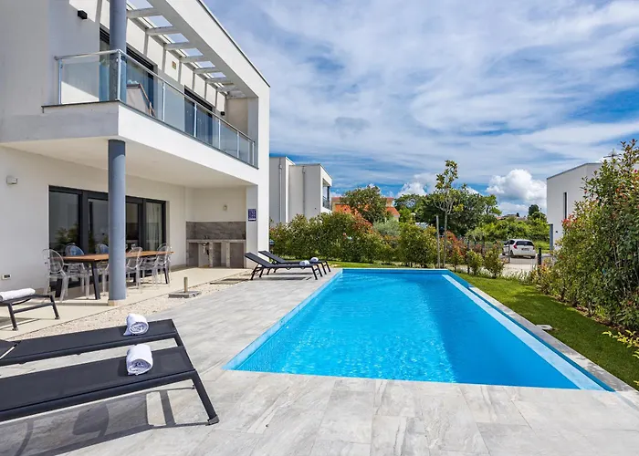 빌라 Kalu 1 크르니카